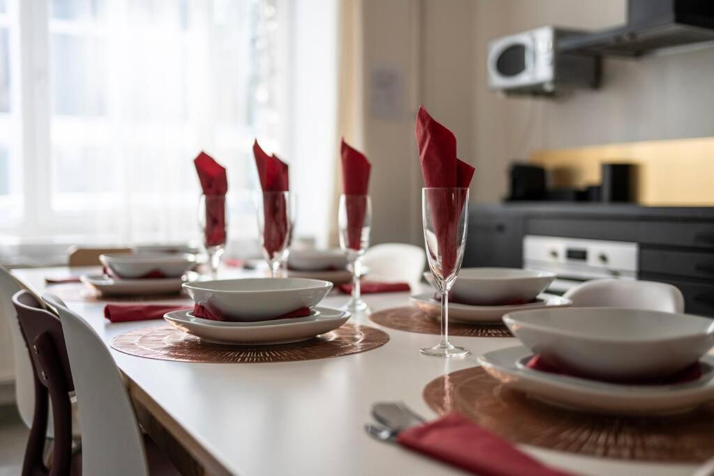 Superb 3 Bedroom & 3 Bathroom Duplex In Brussels City Centre 外观 照片